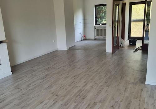 Blick in Küche / Eingang EG