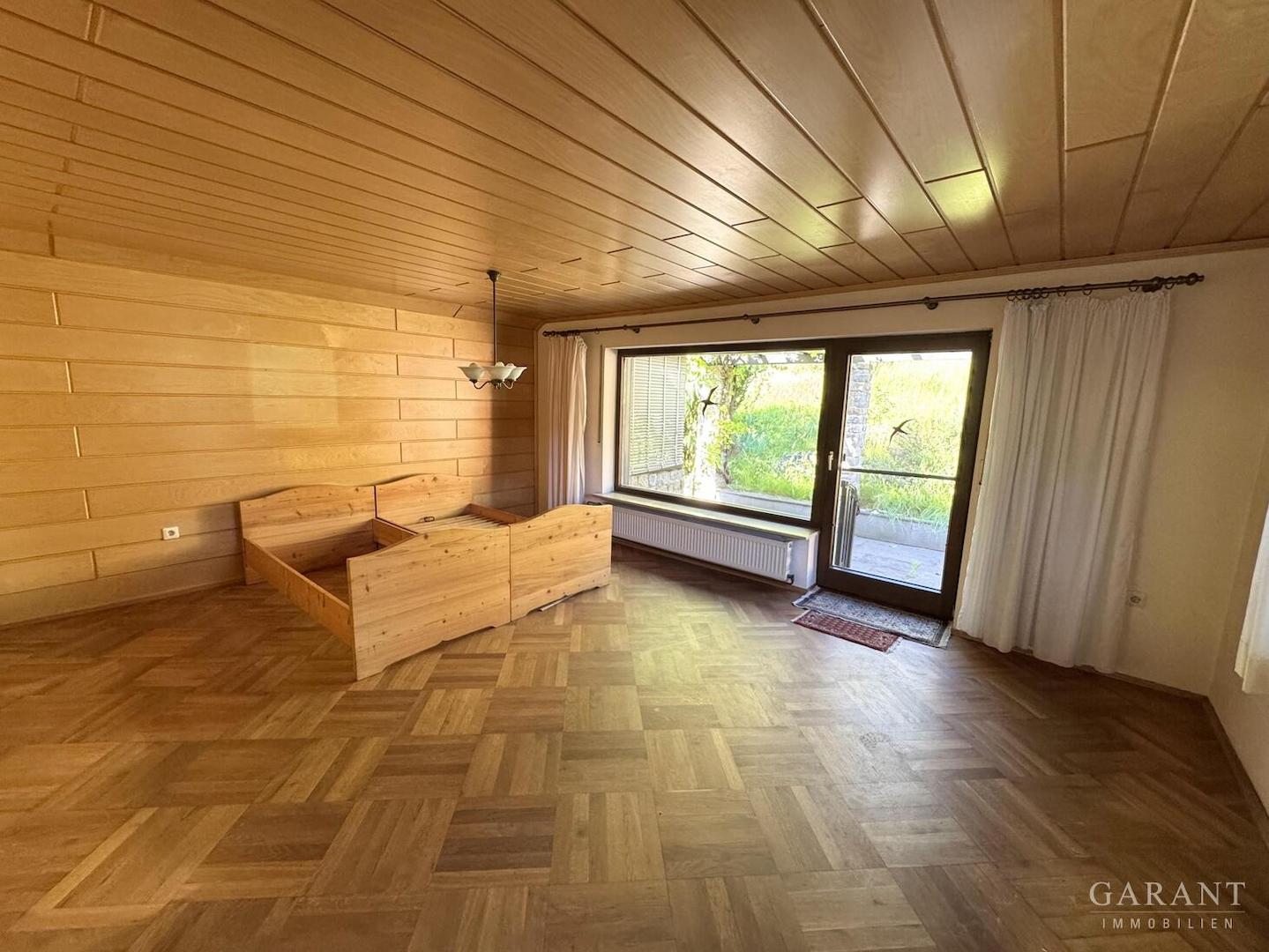 Schlafzimmer / Zugang Terrasse Whg 2