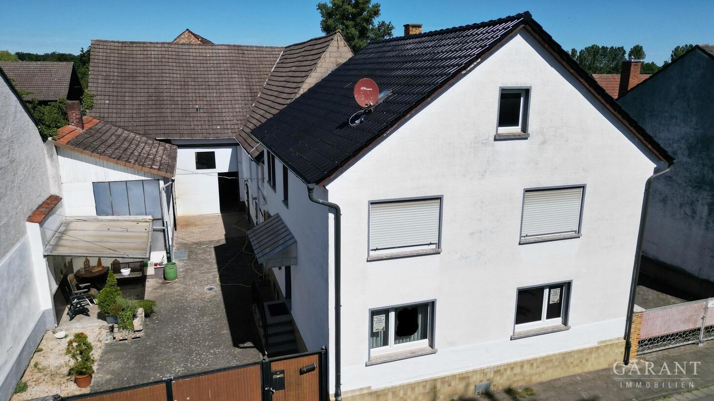 Straßenansicht