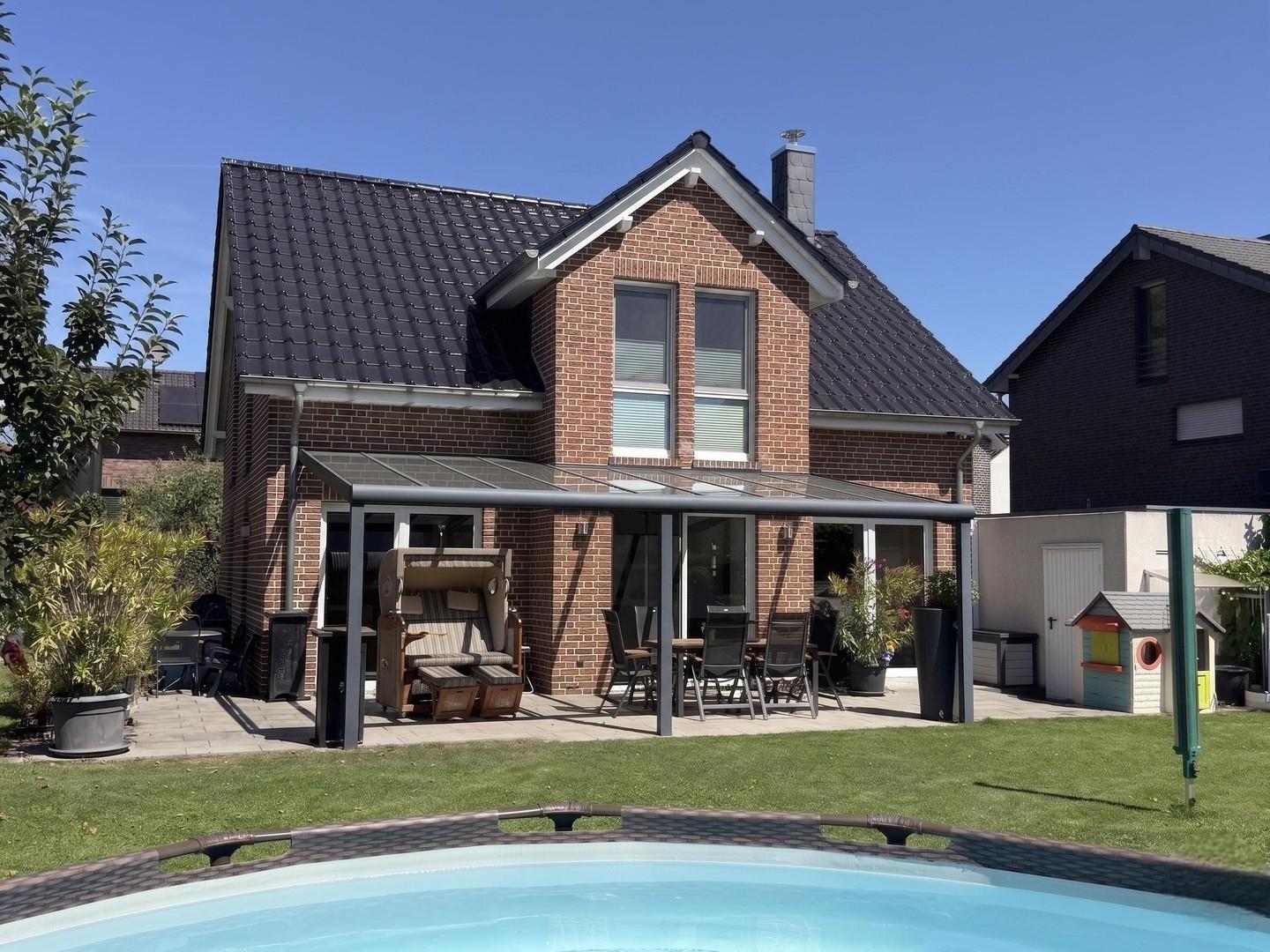 Blick aus dem Garten 