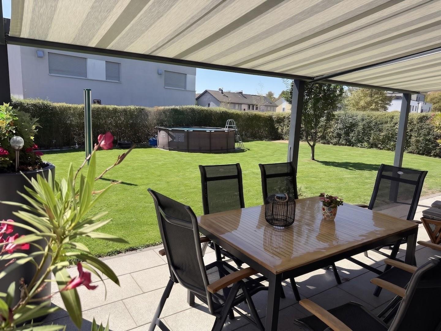 Garten von der Terrasse