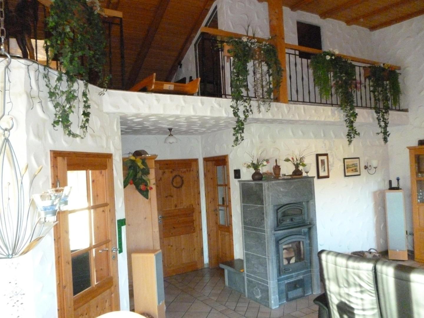 Wohnzimmer mit Gallerie