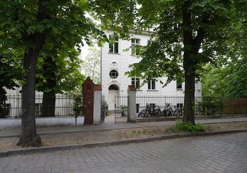 Straßenansicht