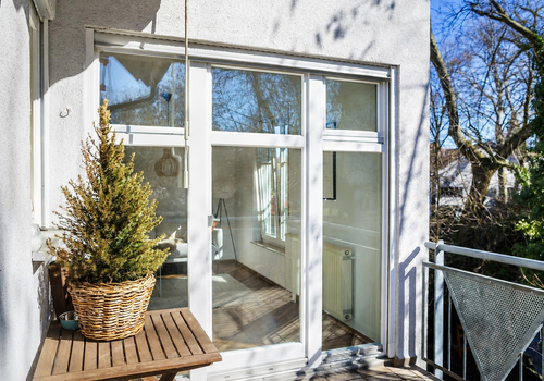 Balkon von Wohnzimmer