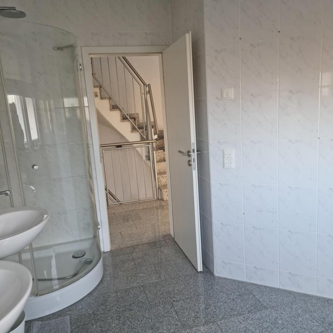 Badezimmer 1