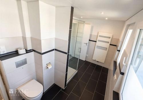 Badezimmer Ansicht 4