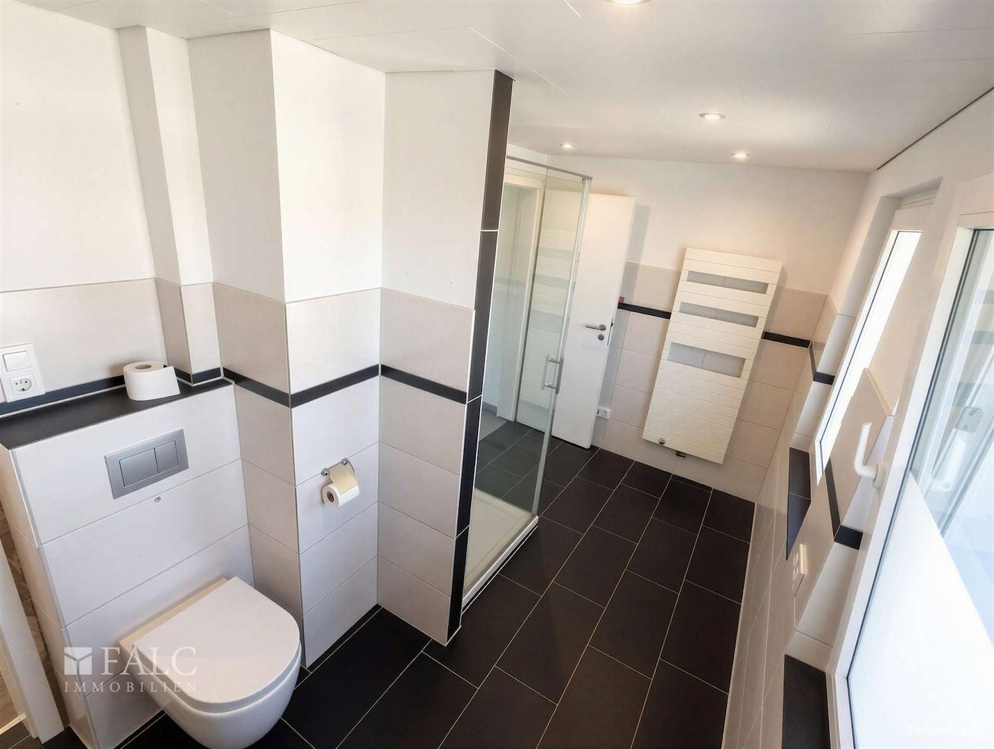 Badezimmer Ansicht 4