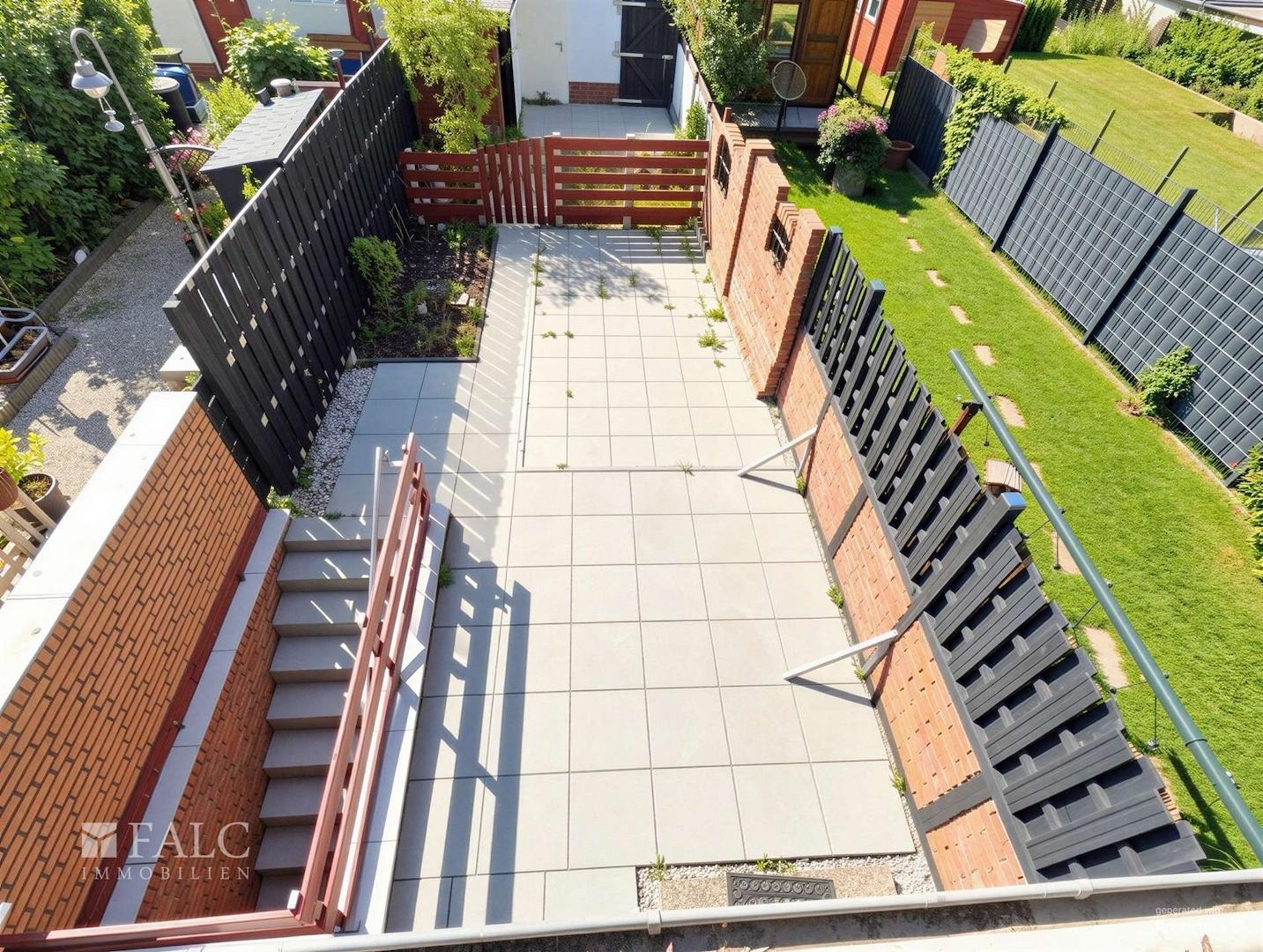 Terrasse im Erdgeschoss Ansicht v. Oben