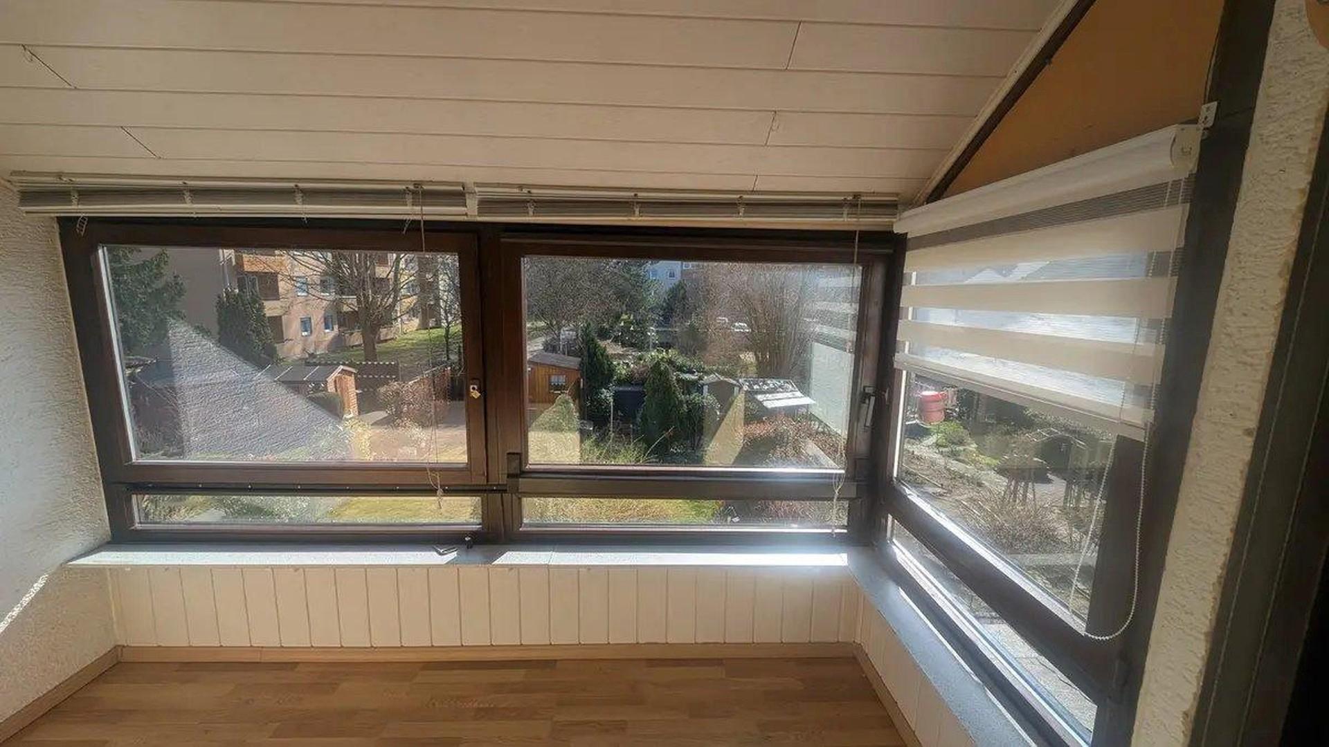 OG verglaster Balkon