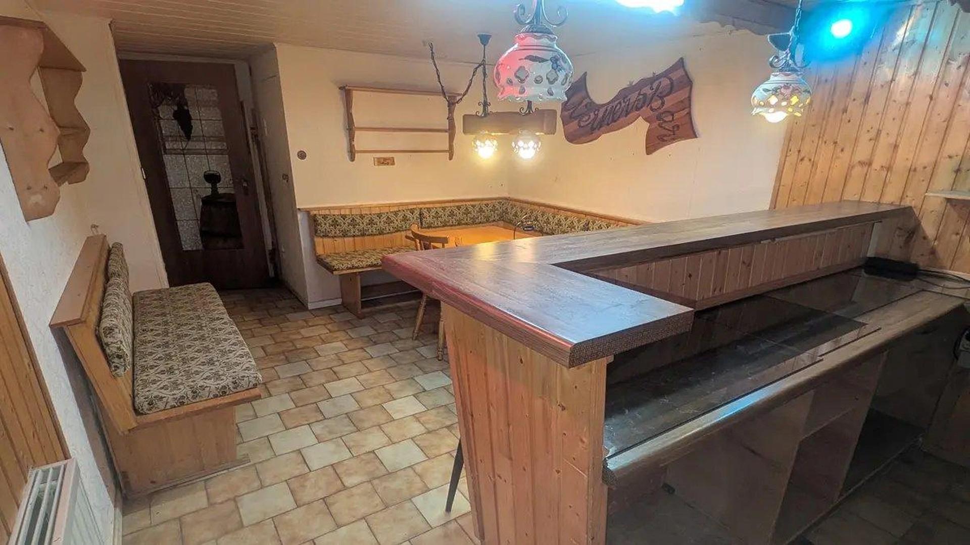 UG Bar