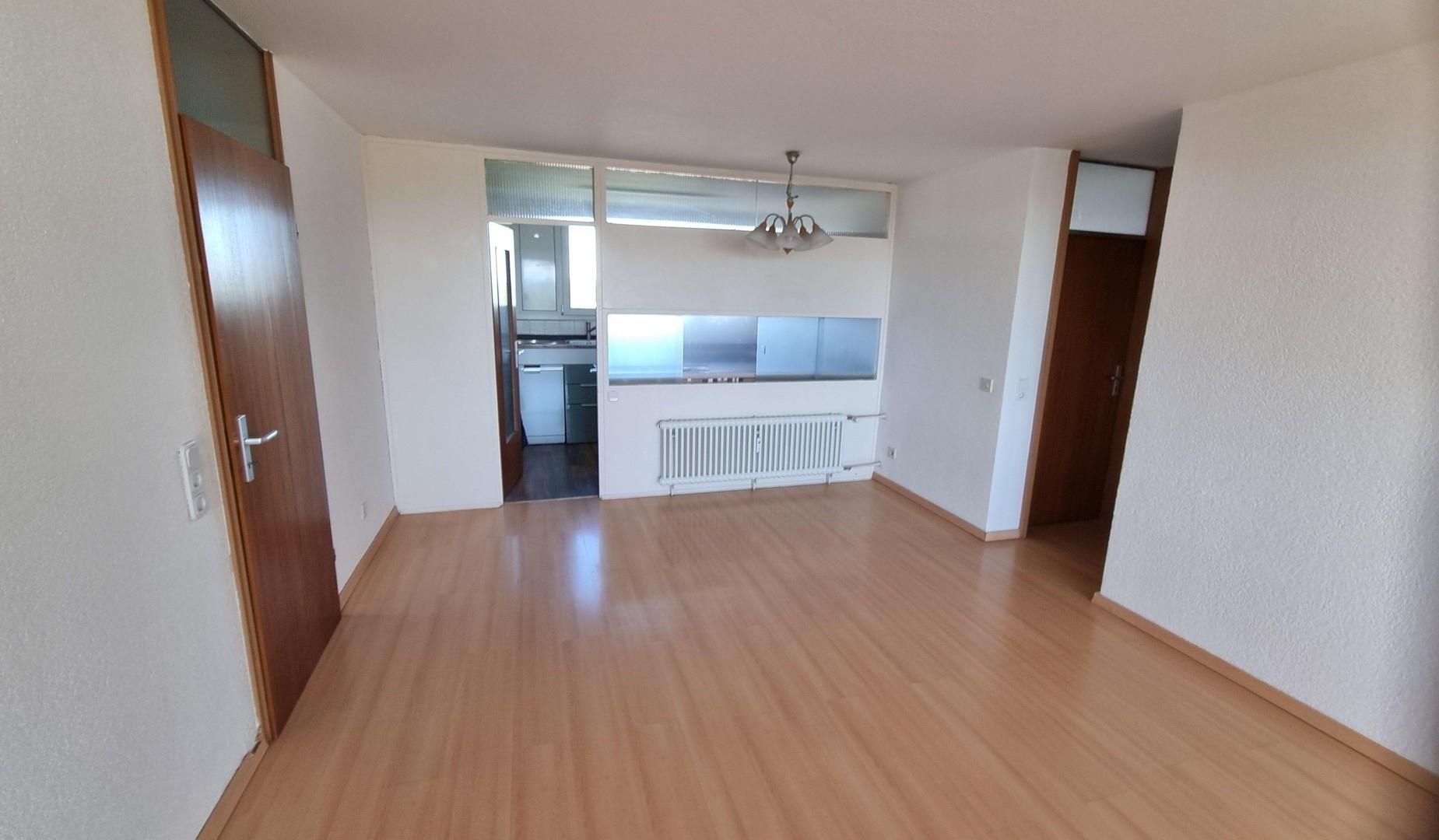 Wohnzimmer + Essecke 1
