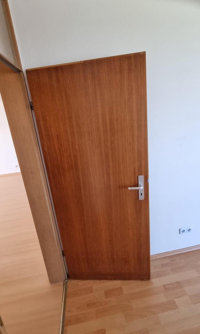 Nussbaumtüren 1