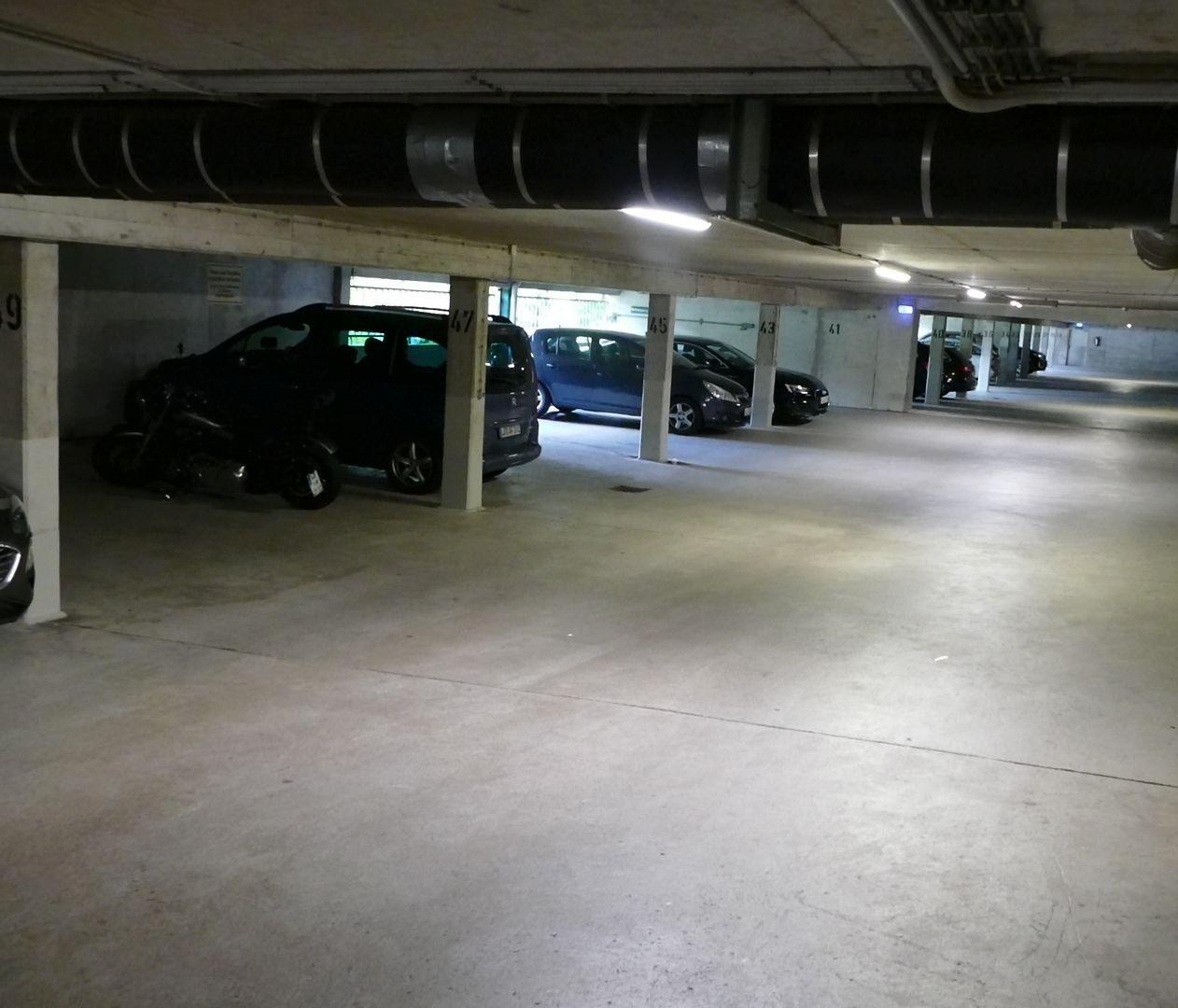 Tiefgaragenstellplatz