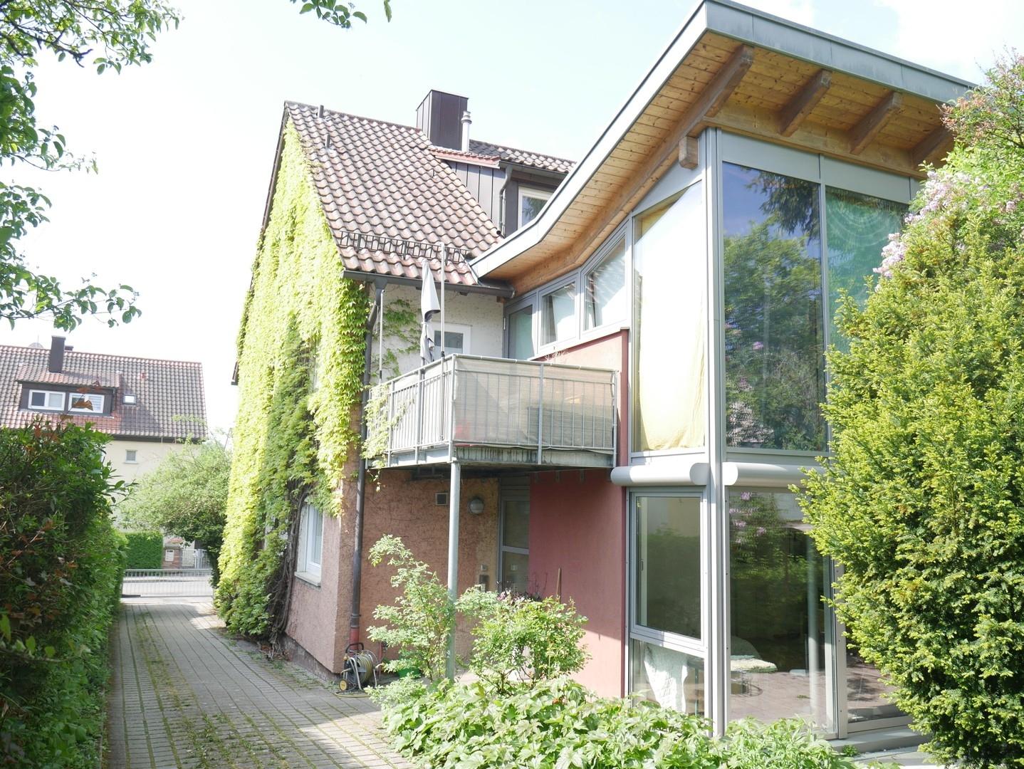 Studio und Balkon