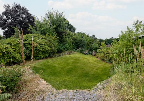 Gartenansicht-  KI bearbeitet
