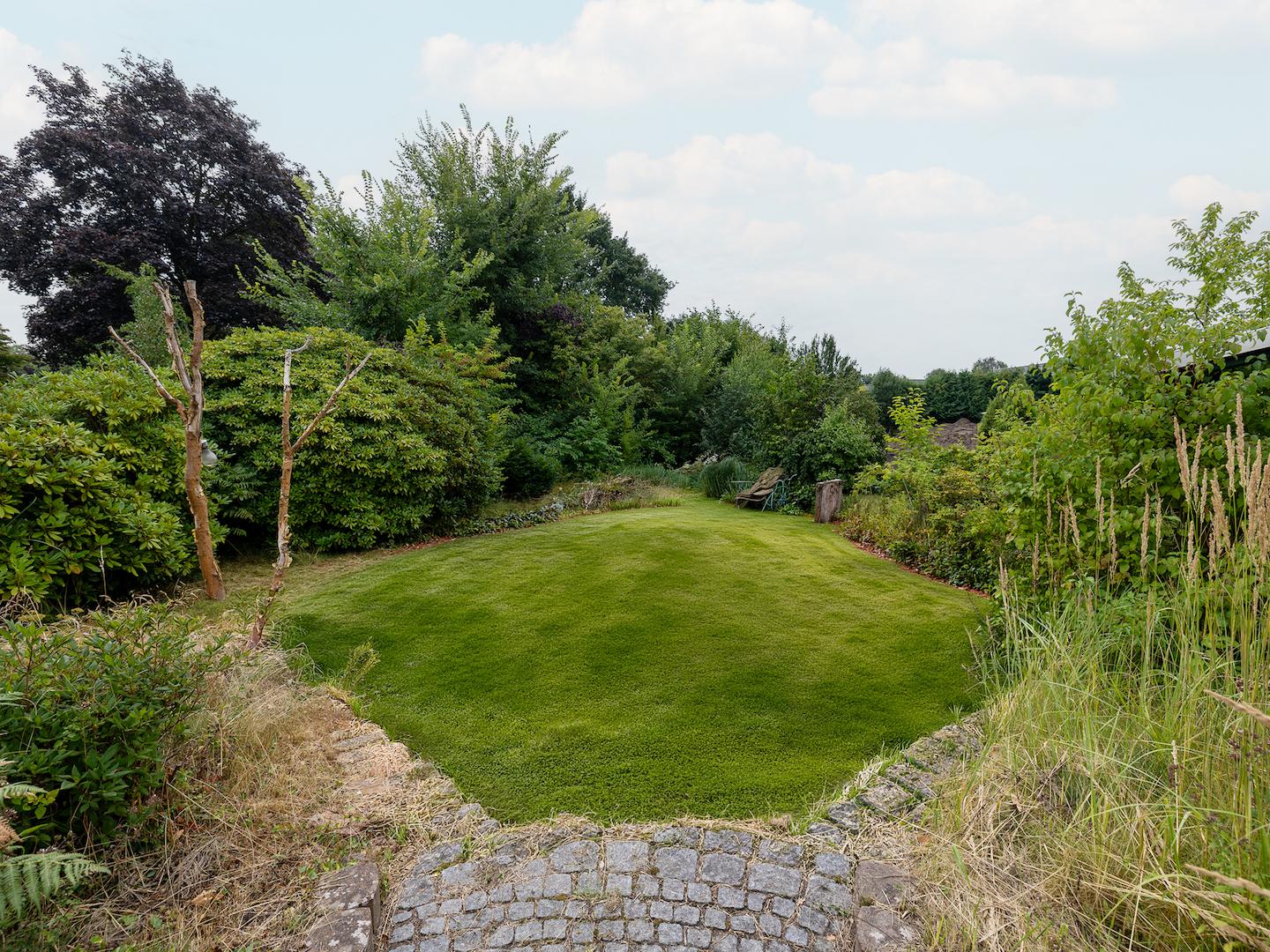 Gartenansicht-  KI bearbeitet
