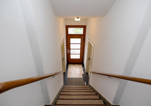 Eingangsbereich Ladenanbau Vorderhaus