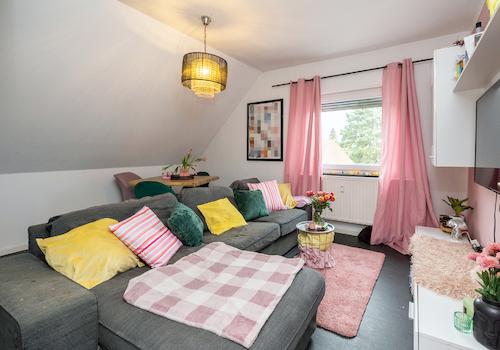 Wohnzimmer DG (Vorderhaus) 