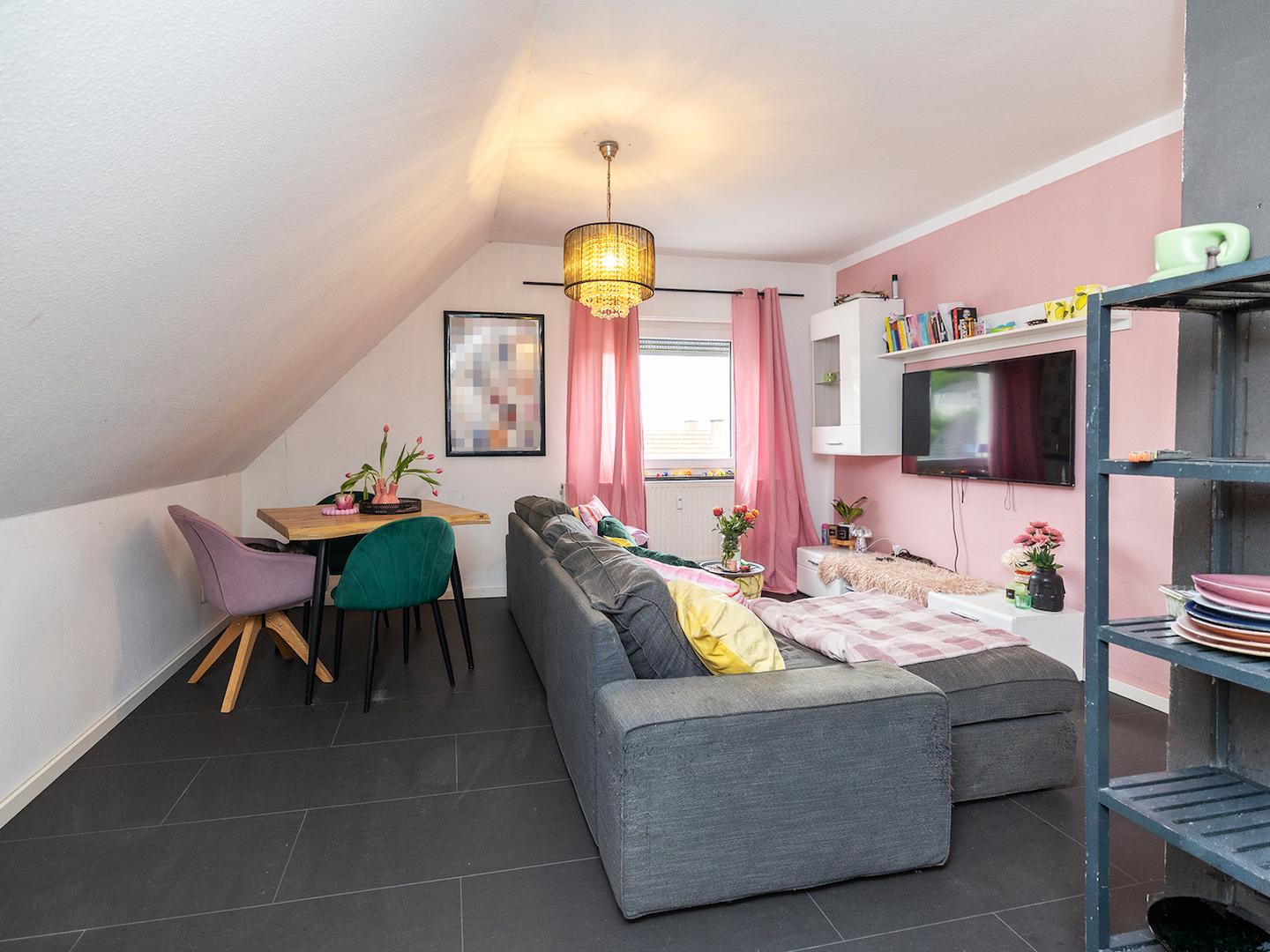 Wohnzimmer DG (Vorderhaus) 