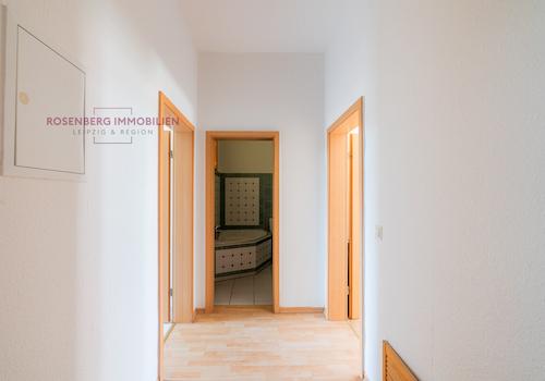 Mehrfamilienhaus in Wurzen zu verkaufen_2-Raum im 2.OG_Flur