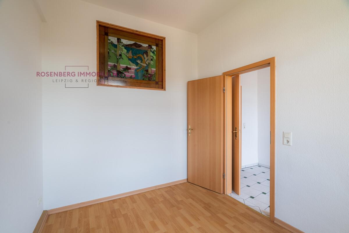 Mehrfamilienhaus in Wurzen zu verkaufen_2-Raum im 2.OG_Zimmer 2