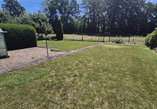 Garten mit Feldblick