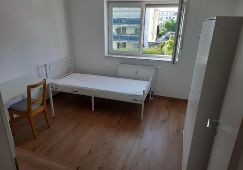 Zimmer 1