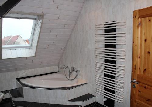 Bad 2.OG Badewanne