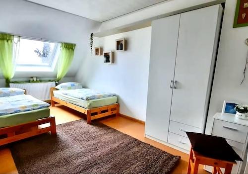 Schlafzimmer 3