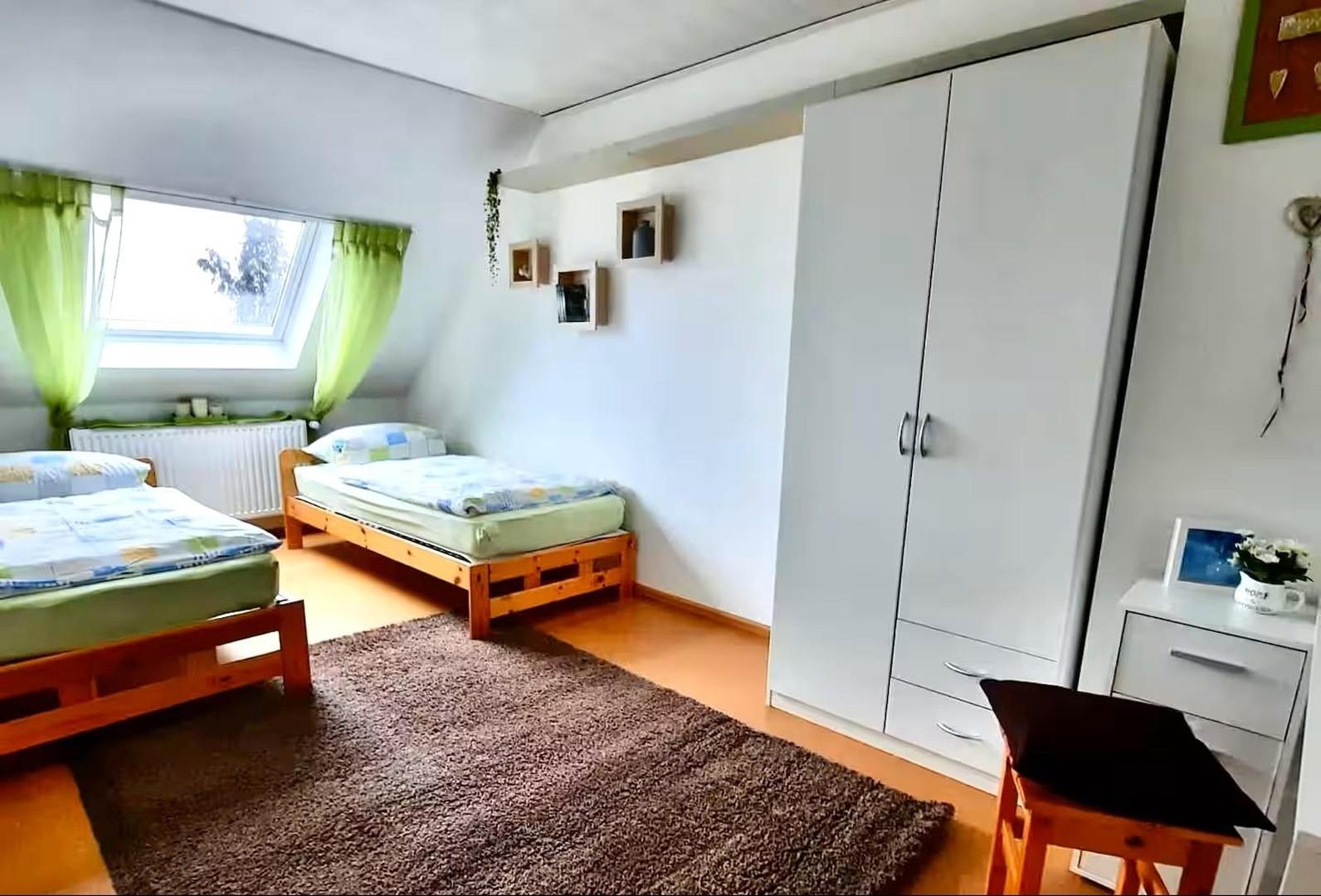 Schlafzimmer 3