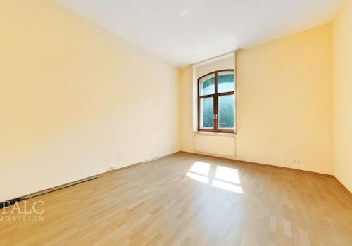 Schlafzimmer .