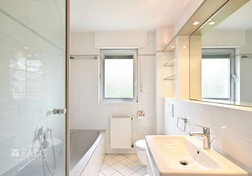Badezimmer EG