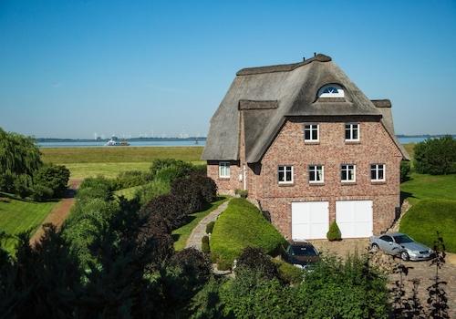 Ansicht Hof und Garagen