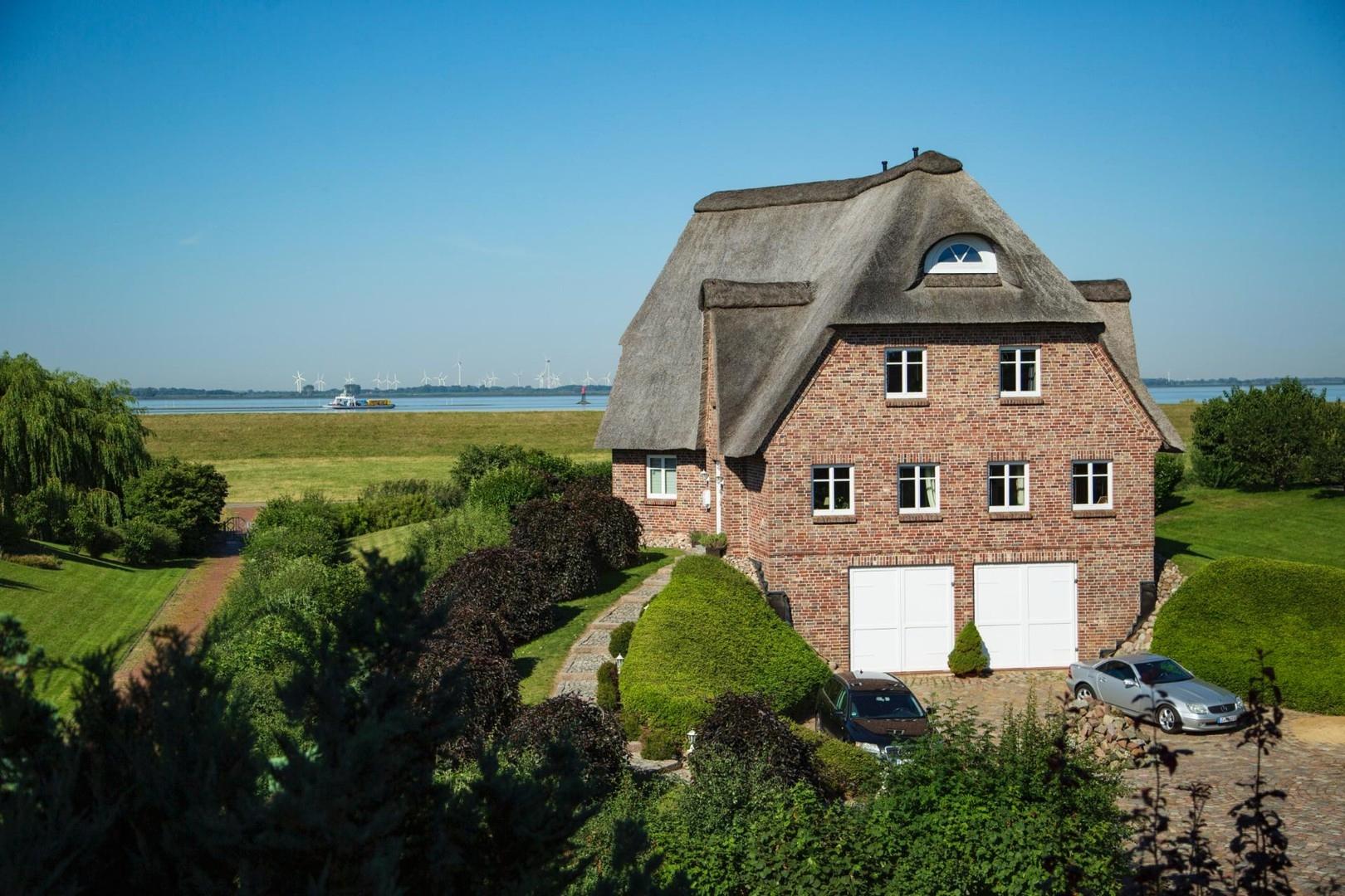 Ansicht Hof und Garagen