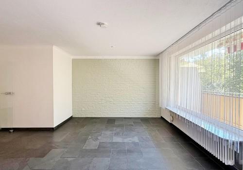 Wohnzimmer Zugang Balkon