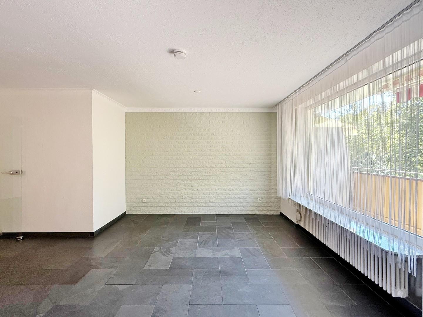 Wohnzimmer Zugang Balkon