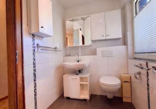 Badezimmer 1