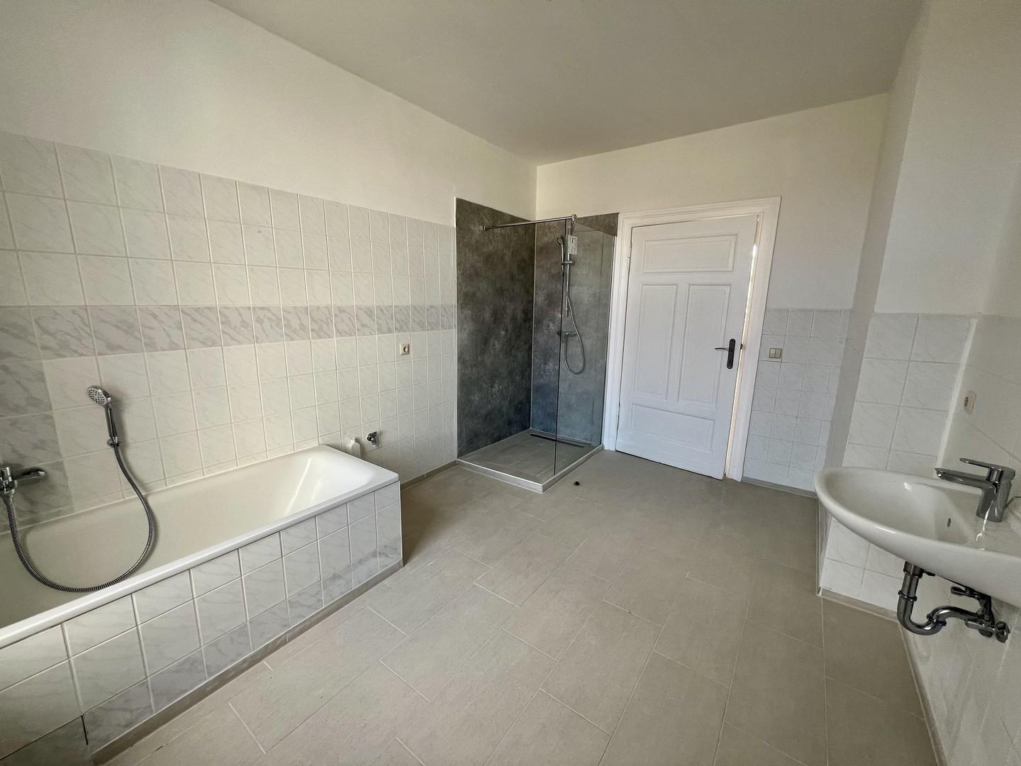 Badezimmer 1