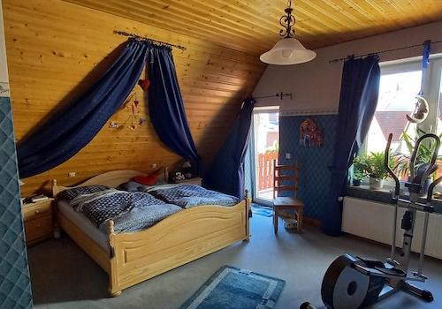Schlafzimmer 2. OG