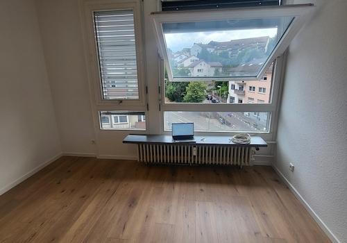 Wohn- / Schlafzimmer leer