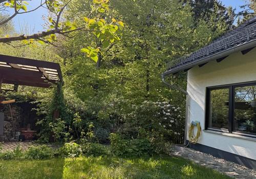 Richtung Carport