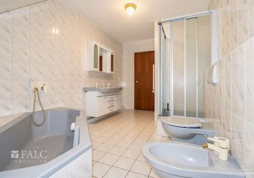 Badezimmer WE 1