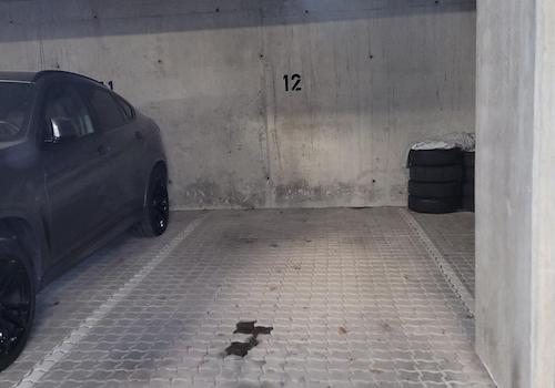 Tiefgaragenplatz.