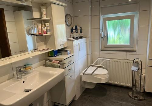 Badezimmer EG