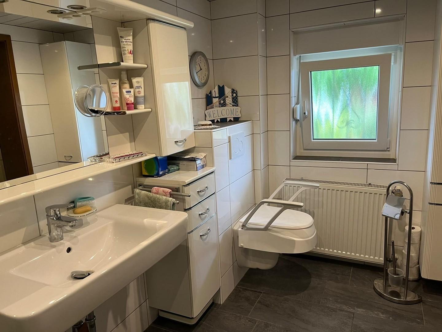 Badezimmer EG