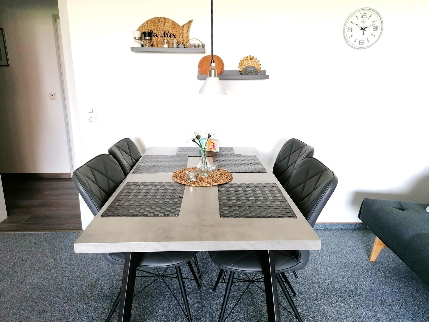 Wohnzimmer, Essecke