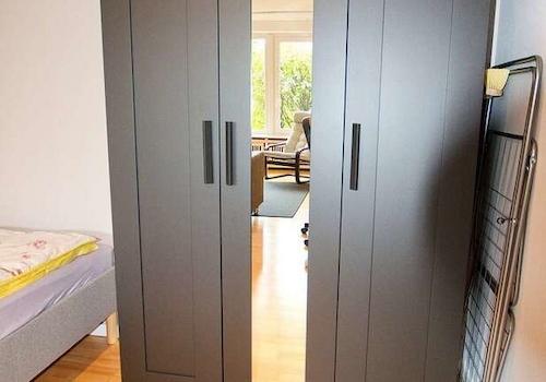 Kleiderschrank