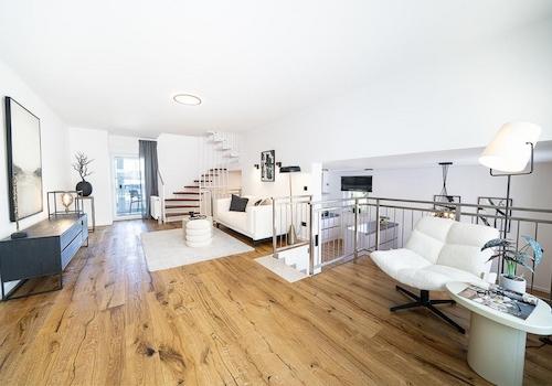 Wohnzimmer mit Leseecke