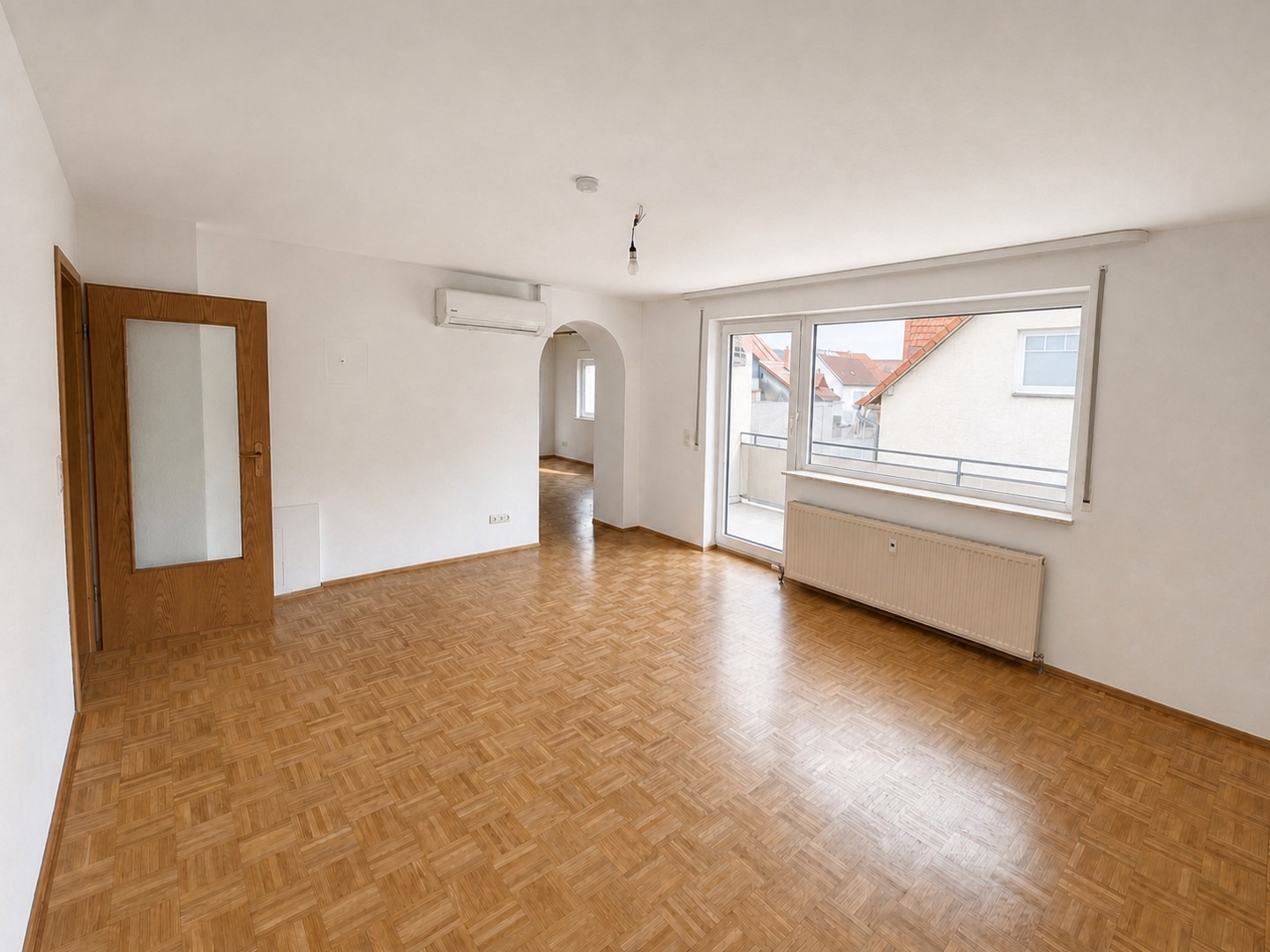 Wohnzimmer mit Klimaanlage