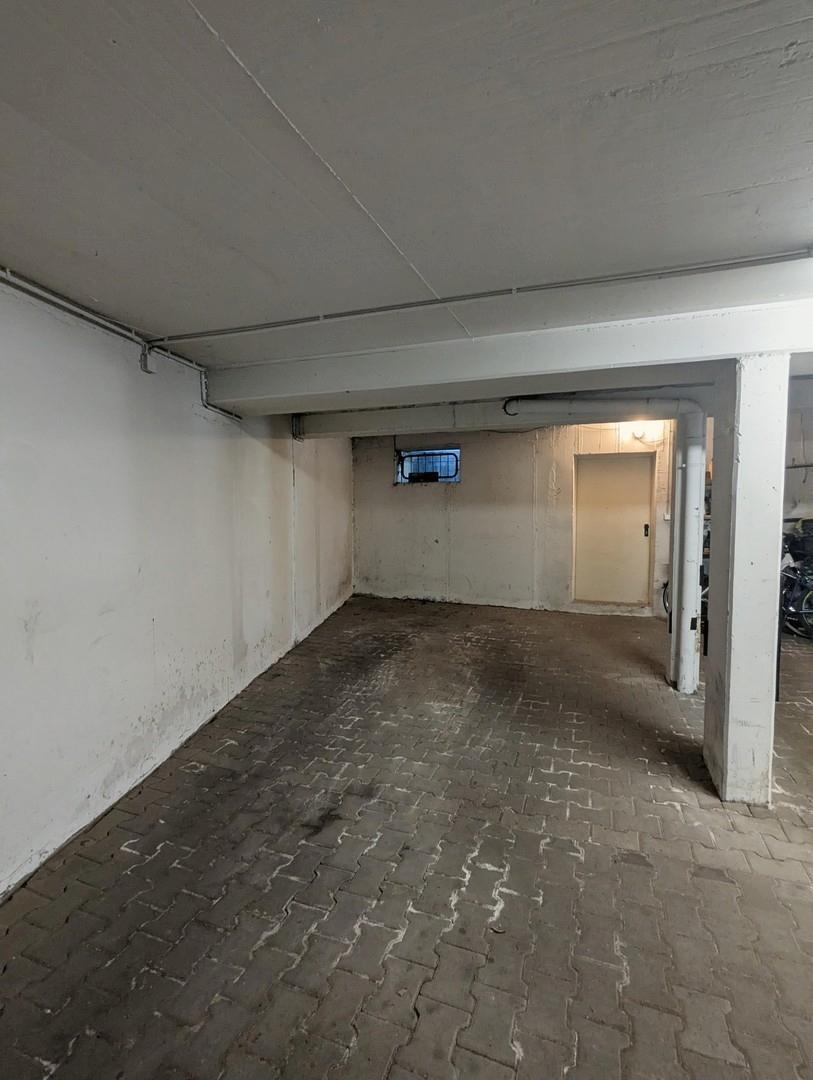 Tiefgaragenstellplatz